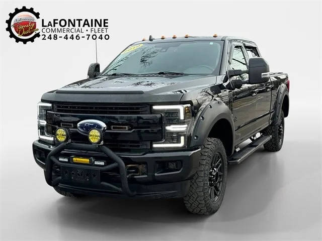 2019 Ford F-350 Super Duty LARIAT 4WD photo