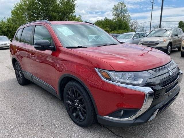 2019 Mitsubishi Outlander LE 4WD photo