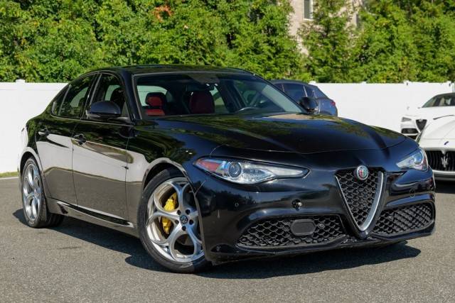 2019 Alfa Romeo Giulia Ti Sport RWD photo