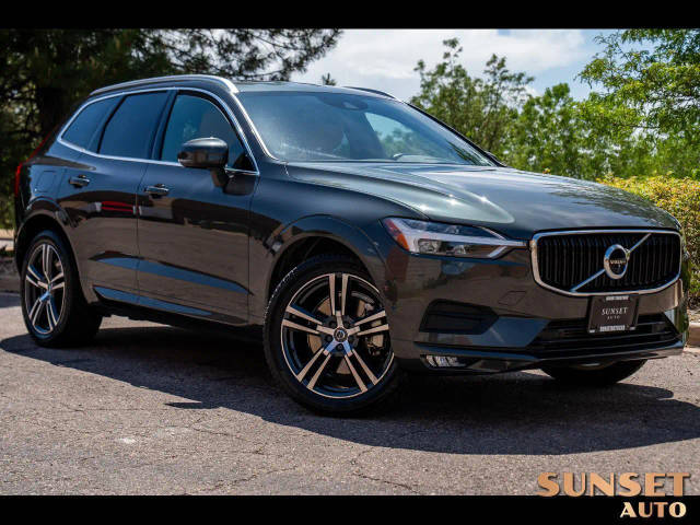 2019 Volvo XC60 Momentum AWD photo