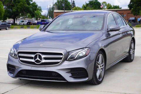 2019 Mercedes-Benz E-Class E 300 RWD photo