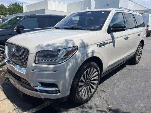 2019 Lincoln Navigator Reserve 4WD photo