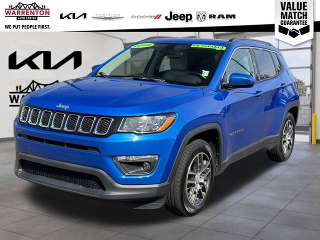 2019 Jeep Compass Latitude w/Sun/Wheel Pkg FWD photo