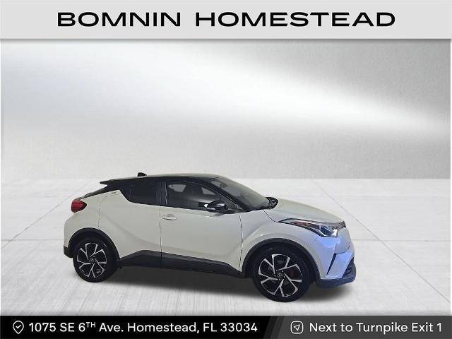 2019 Toyota C-HR XLE FWD photo