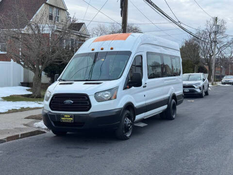 2019 Ford Transit Passenger Wagon XL RWD photo