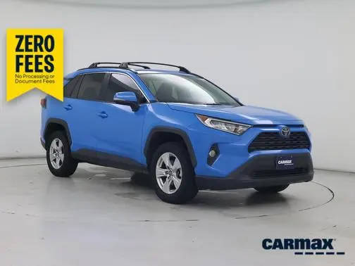 2019 Toyota RAV4 XLE FWD photo