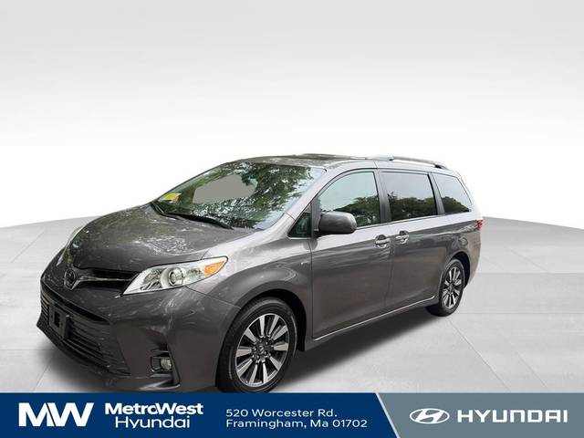 2019 Toyota Sienna XLE AWD photo