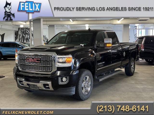 2019 GMC Sierra 3500HD Denali 4WD photo