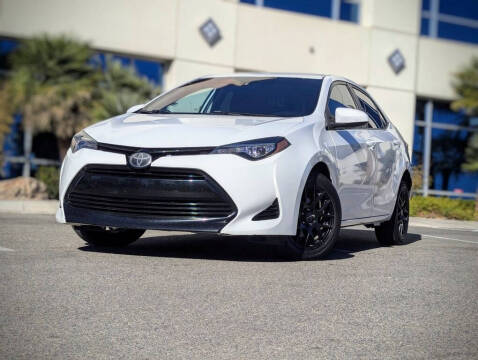 2018 Toyota Corolla LE FWD photo