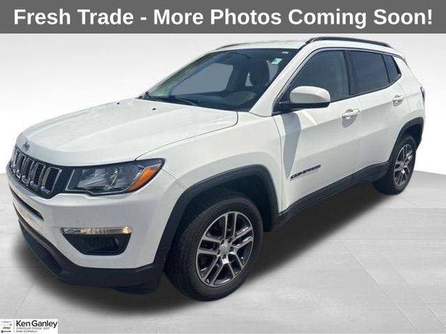 2019 Jeep Compass Latitude 4WD photo