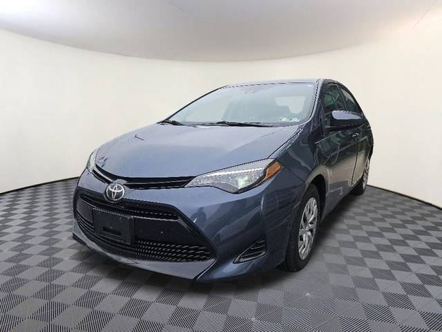 2019 Toyota Corolla LE FWD photo