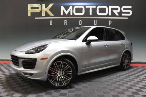 2016 Porsche Cayenne GTS AWD photo