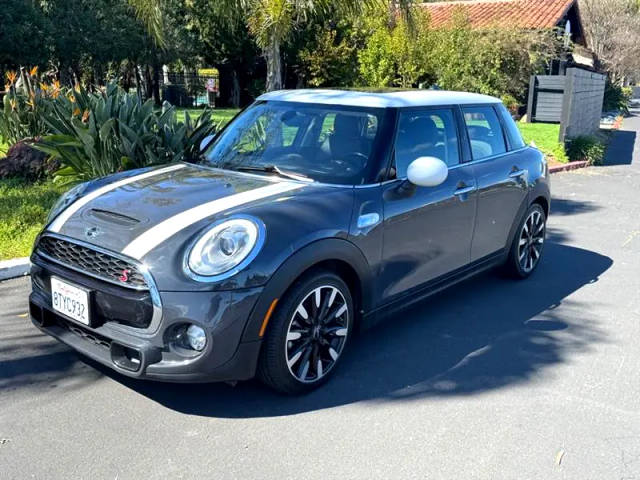 2016 MINI Hardtop 4 Door S FWD photo