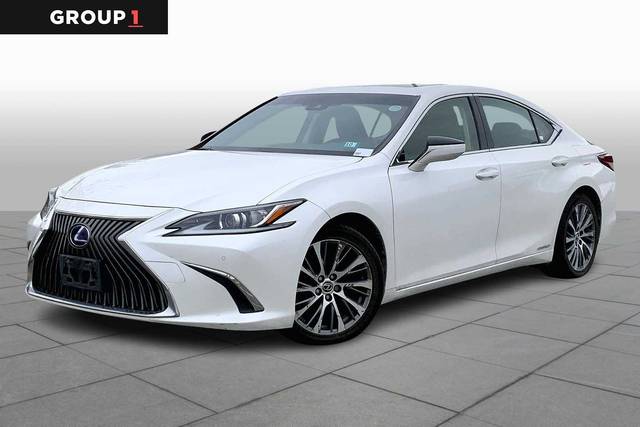 2019 Lexus ES ES 300h FWD photo