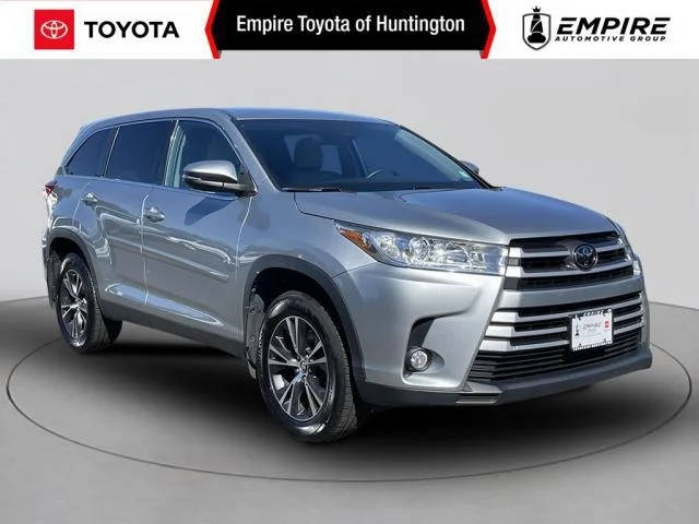 2019 Toyota Highlander LE Plus AWD photo