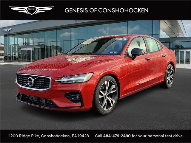 2019 Volvo S60 R-Design AWD photo
