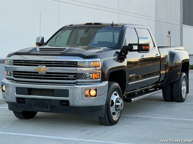 2019 Chevrolet Silverado 3500HD LTZ 4WD photo