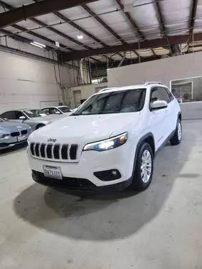2019 Jeep Cherokee Latitude FWD photo