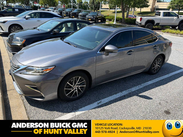 2016 Lexus ES  FWD photo