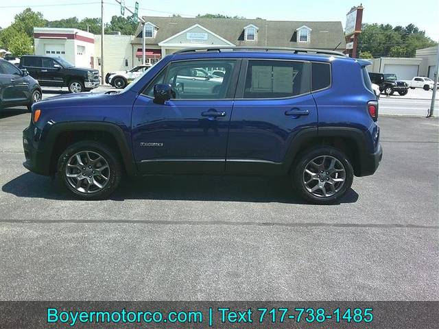 2016 Jeep Renegade Latitude 4WD photo