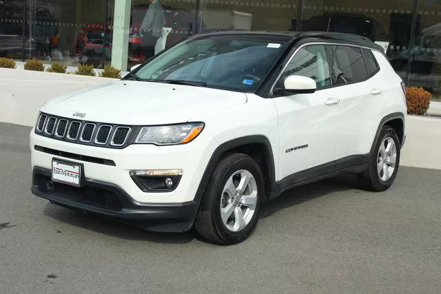 2019 Jeep Compass Latitude FWD photo