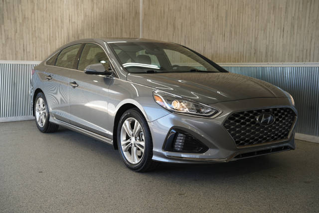 2019 Hyundai Sonata Sport FWD photo