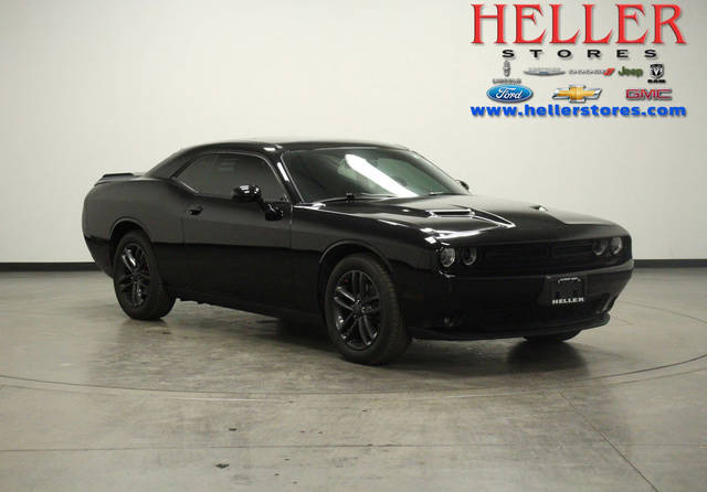 2019 Dodge Challenger SXT AWD photo
