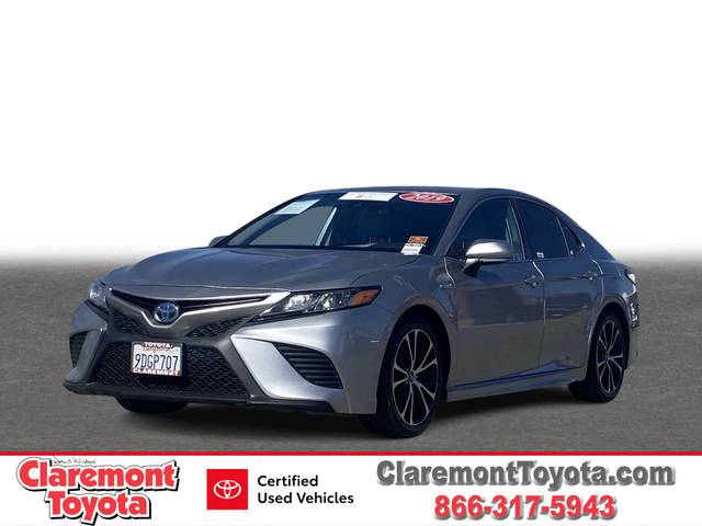 2019 Toyota Camry Hybrid SE FWD photo