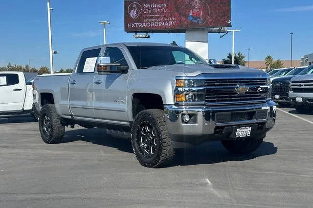 2019 Chevrolet Silverado 2500HD LTZ 4WD photo