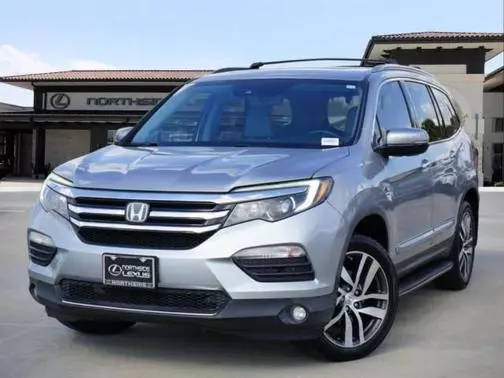 2017 Honda Pilot Elite AWD photo