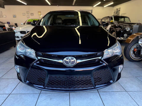 2016 Toyota Camry SE FWD photo