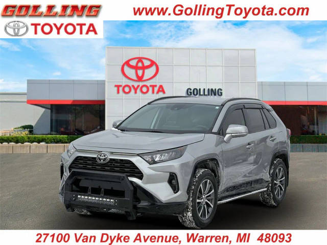 2019 Toyota RAV4 LE FWD photo