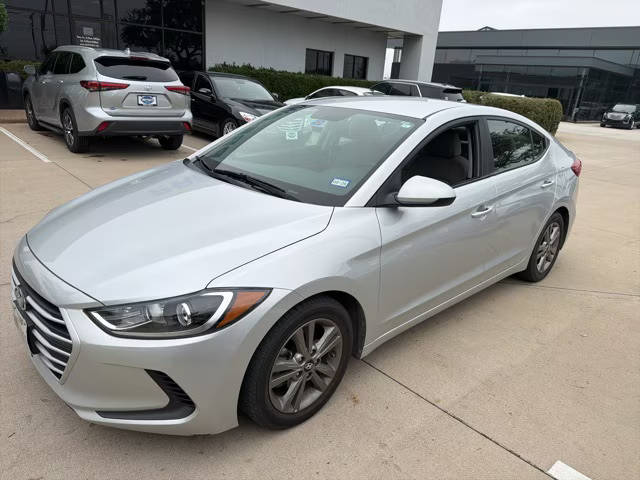 2018 Hyundai Elantra SEL FWD photo