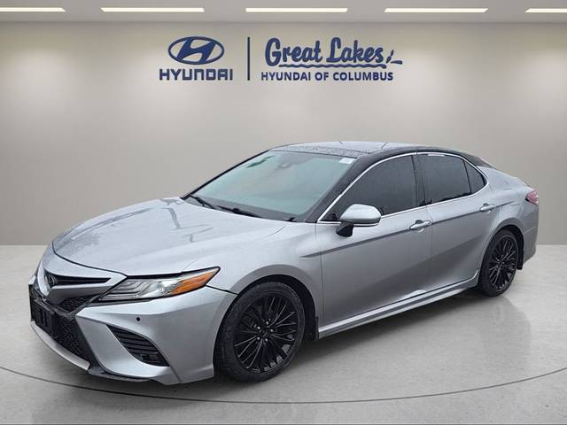 2019 Toyota Camry XSE FWD photo