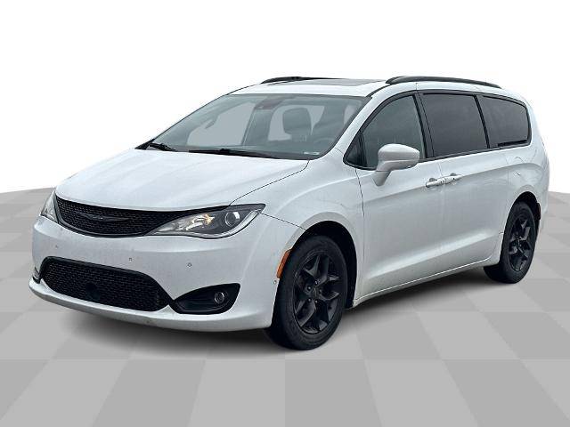 2019 Chrysler Pacifica Minivan Touring L Plus FWD photo