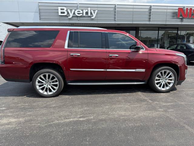 2019 Cadillac Escalade ESV Luxury 4WD photo