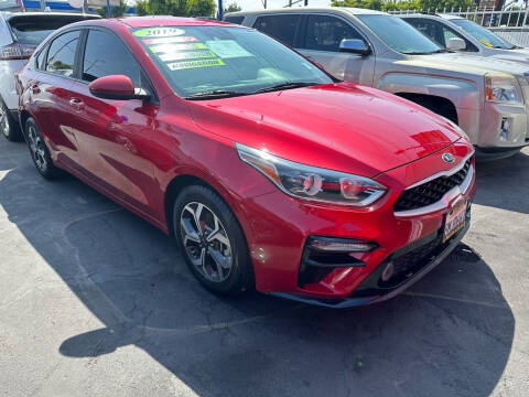 2019 Kia Forte LXS FWD photo