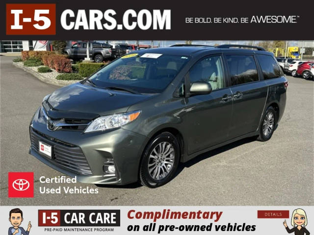 2019 Toyota Sienna XLE FWD photo