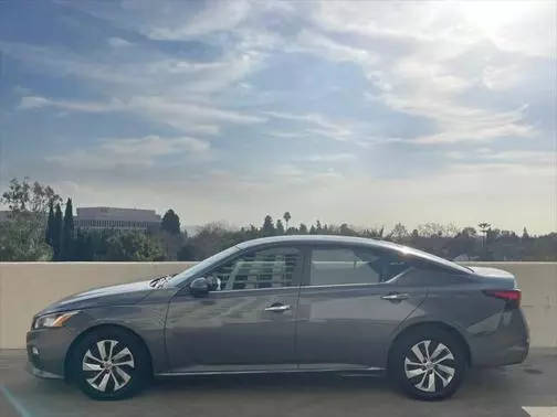 2019 Nissan Altima 2.5 S FWD photo