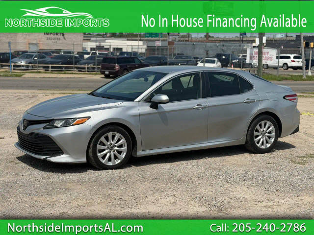 2018 Toyota Camry LE FWD photo