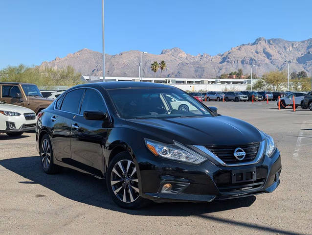 2017 Nissan Altima 2.5 SV FWD photo