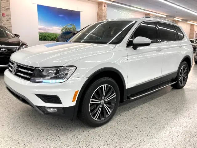 2019 Volkswagen Tiguan SEL FWD photo