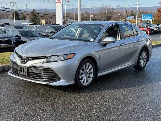 2019 Toyota Camry LE FWD photo