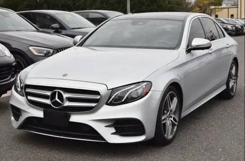 2019 Mercedes-Benz E-Class E 300 AWD photo