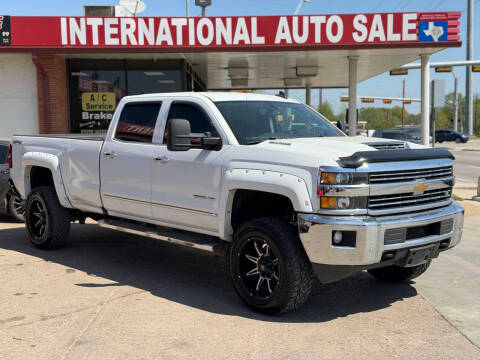 2019 Chevrolet Silverado 2500HD LTZ 4WD photo