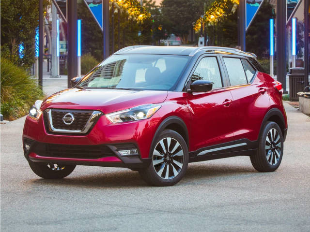 2019 Nissan Kicks SR FWD photo