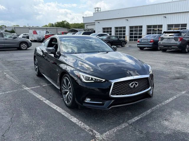 2018 Infiniti Q60 3.0t LUXE AWD photo