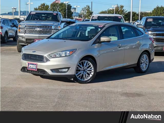 2017 Ford Focus Titanium FWD photo