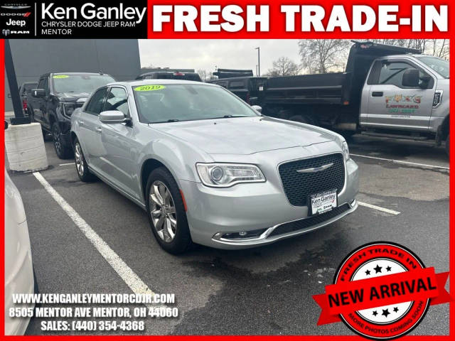 2019 Chrysler 300 Touring AWD photo