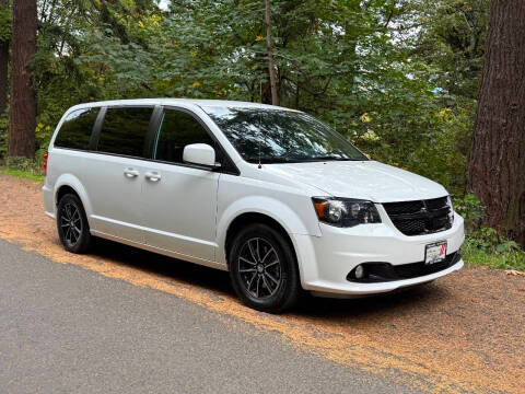2018 Dodge Grand Caravan SE Plus FWD photo